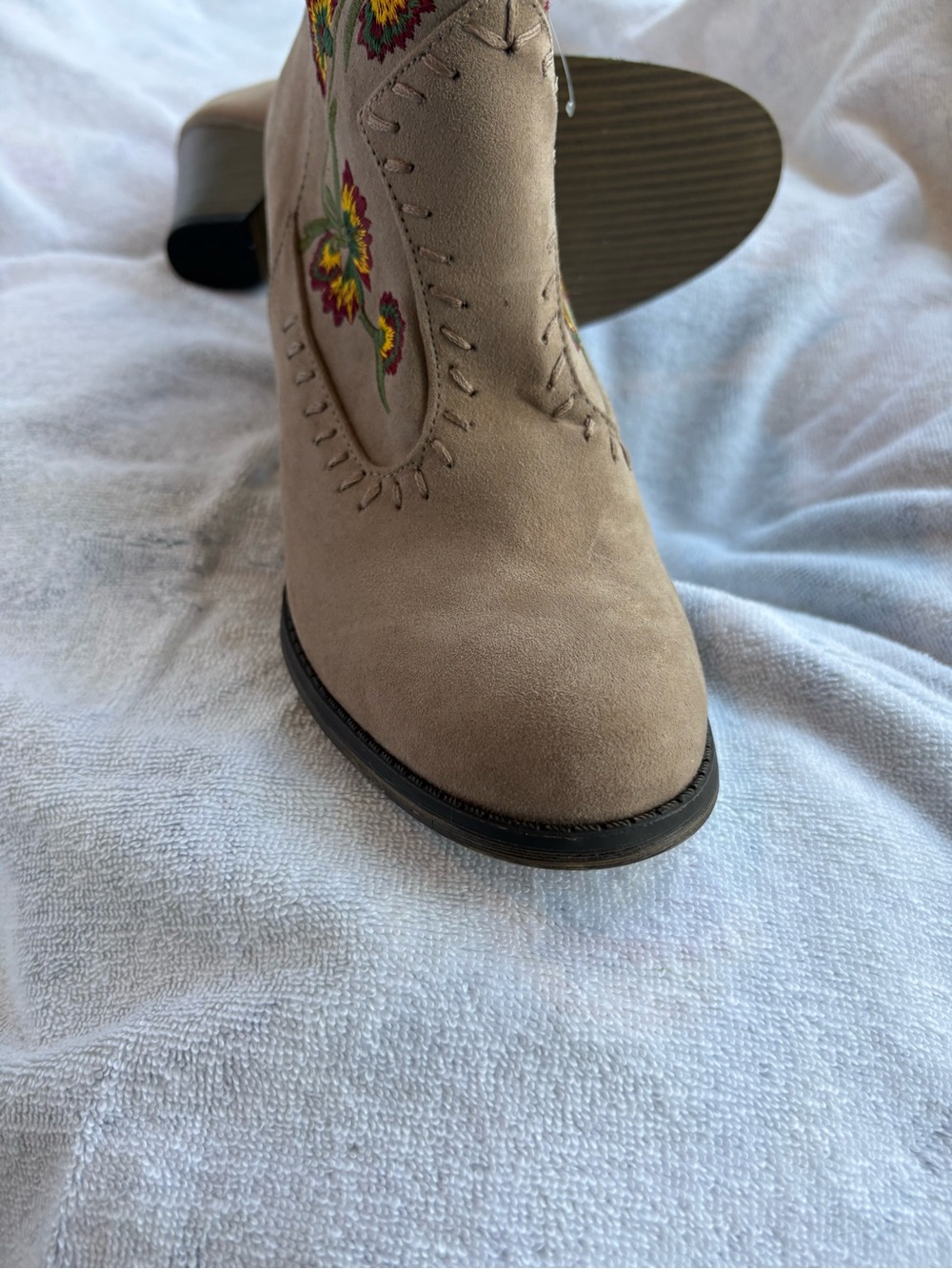 Embroidered Suede Ankle Boots - Taupe Zipper Size 9 low heel - Picture 4 of 11